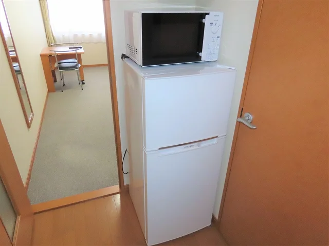 電子レンジ、冷蔵庫完備