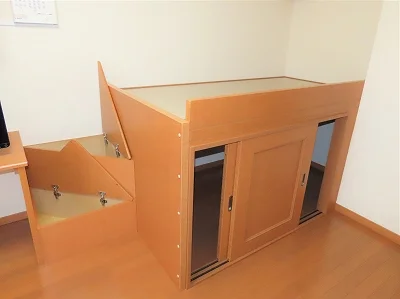 クローゼット、ベッド下収納あり