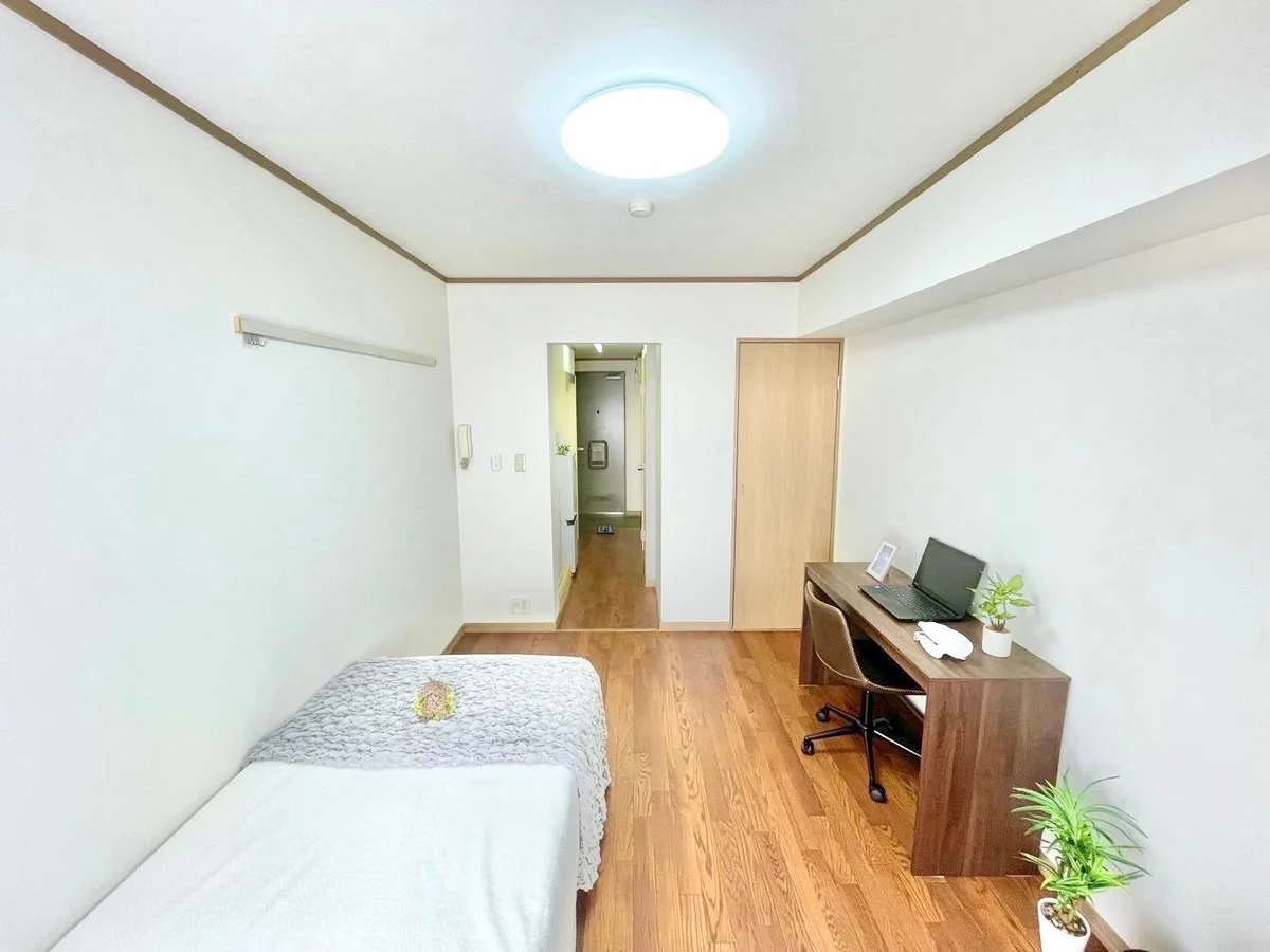 ※撮影用の観葉植物・食器調理器具・雑貨類等はございません。※図面・写真は現況優先。