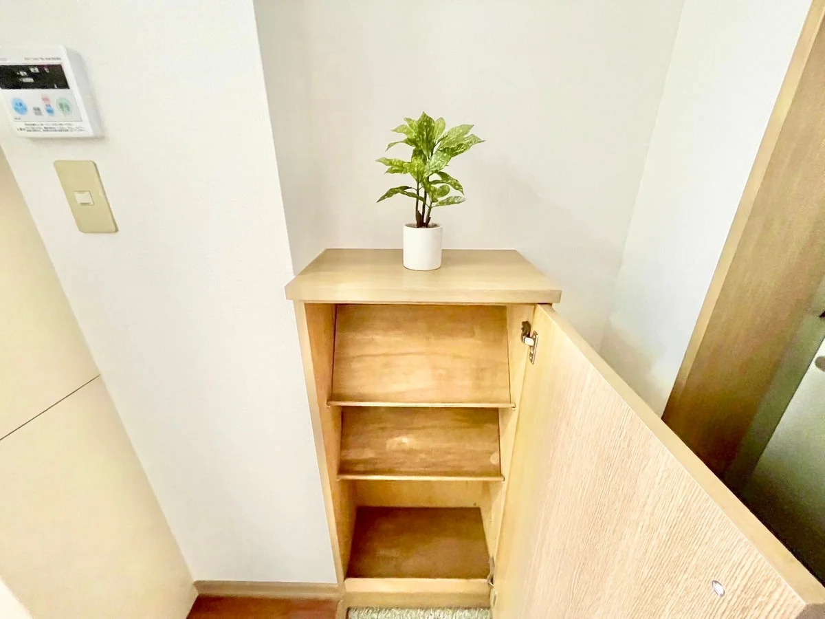 ※撮影用の観葉植物・食器調理器具・雑貨類等はございません。※図面・写真は現況優先。