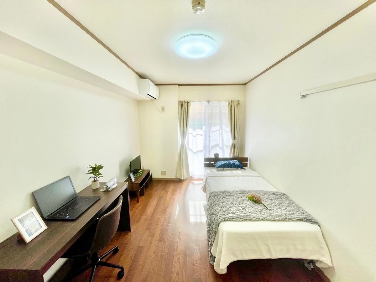 ※撮影用の観葉植物・食器調理器具・雑貨類等はございません。※図面・写真は現況優先。