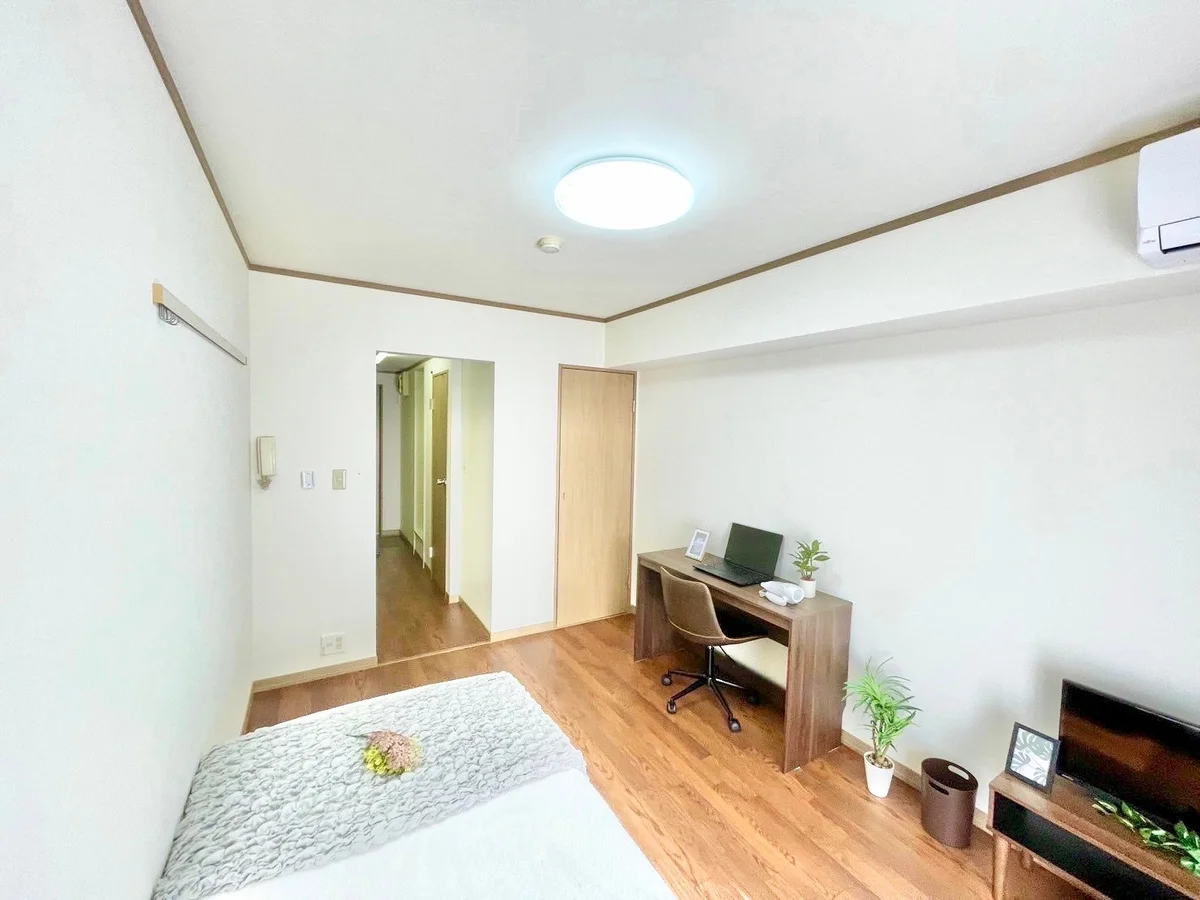 ※撮影用の観葉植物・食器調理器具・雑貨類等はございません。※図面・写真は現況優先。