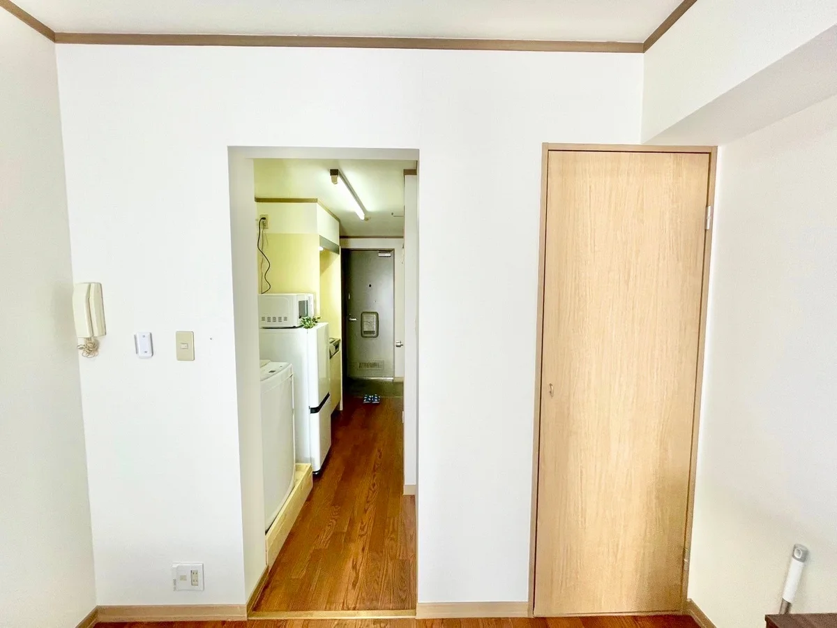 ※撮影用の観葉植物・食器調理器具・雑貨類等はございません。※図面・写真は現況優先。