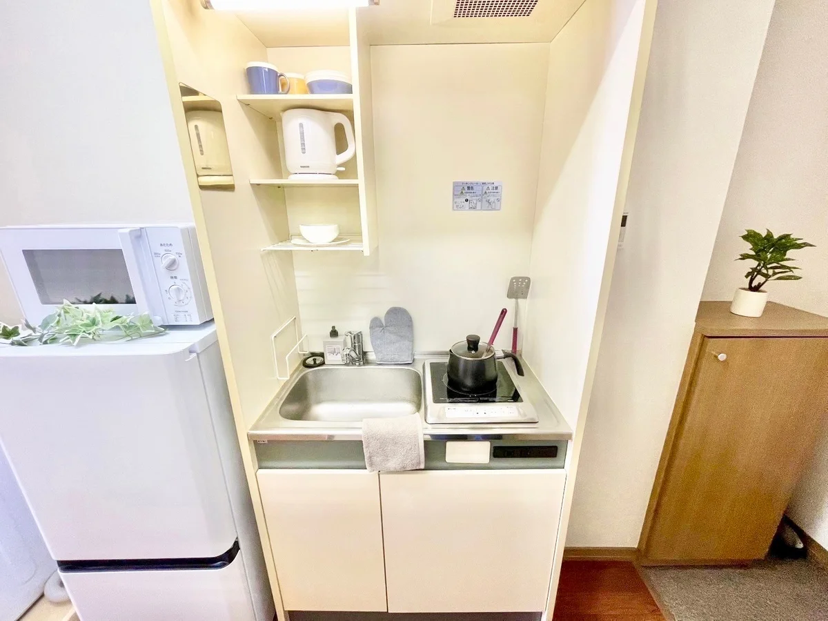 ※撮影用の観葉植物・食器調理器具・雑貨類等はございません。※図面・写真は現況優先。