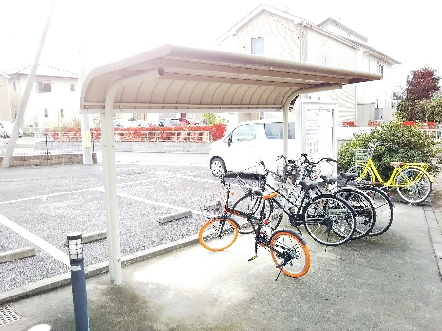 駐輪場完備