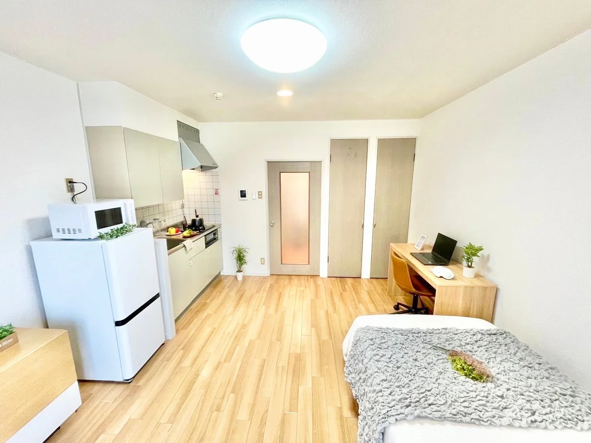 ※撮影用の観葉植物・食器調理器具・雑貨類等はございません。※図面・写真は現況優先。