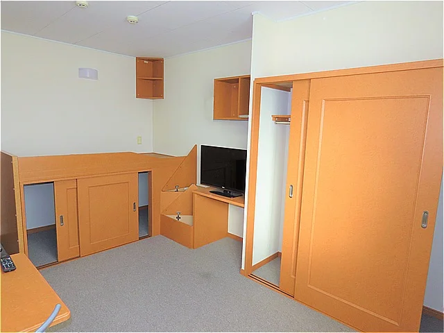 クローゼット、ベッド下収納あり