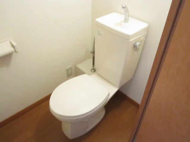 バス、トイレ別です。