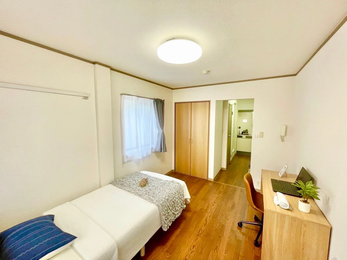 ※撮影用の観葉植物・食器調理器具・雑貨類等はございません。※図面・写真は現況優先。