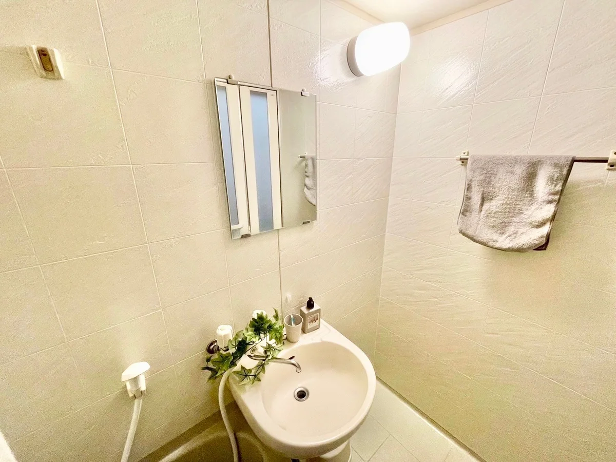 ※撮影用の観葉植物・食器調理器具・雑貨類等はございません。※図面・写真は現況優先。