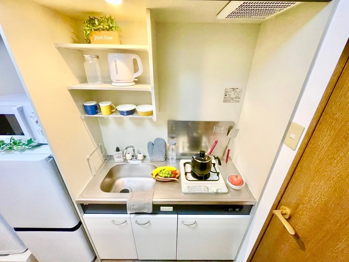 ※撮影用の観葉植物・食器調理器具・雑貨類等はございません。※図面・写真は現況優先。