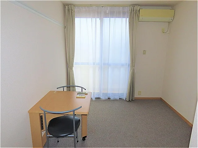 家具家電が備え付けのお部屋です