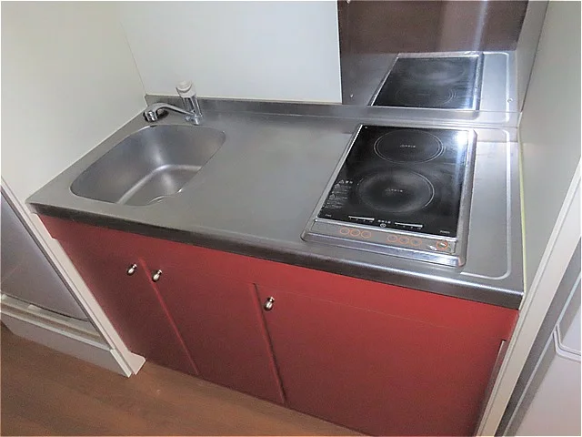 2口の電気コンロまたはIHコンロとなります