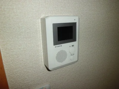 来客の姿が分かるモニターホン。