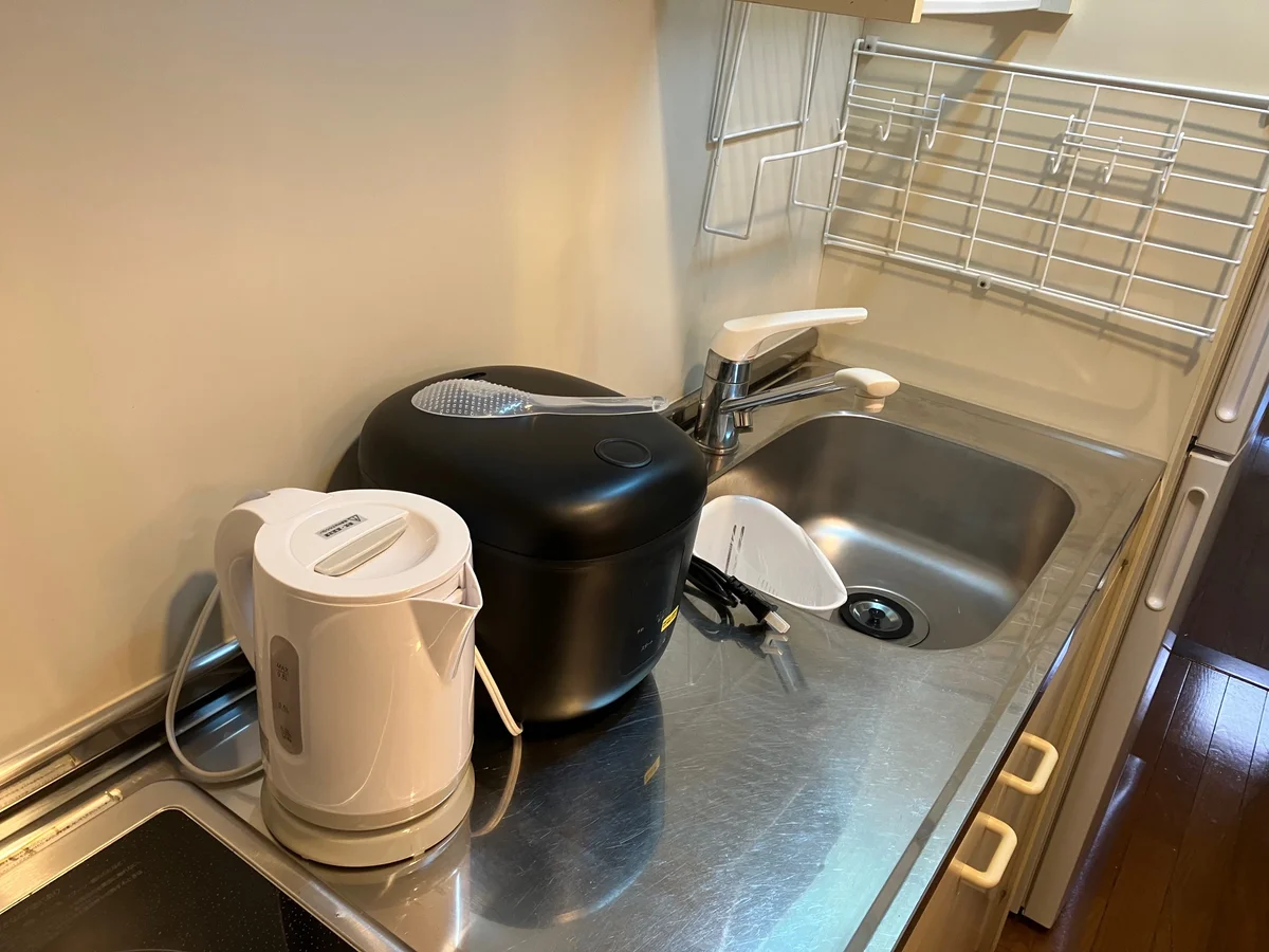 電子ケトル、炊飯器あり