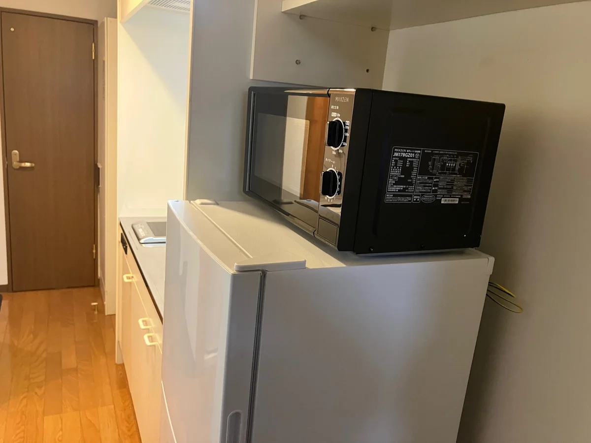 冷蔵庫、電子レンジあり