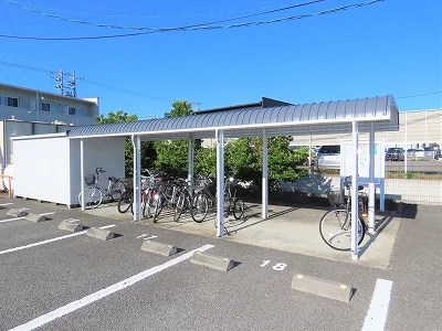 屋根付き駐輪場あり