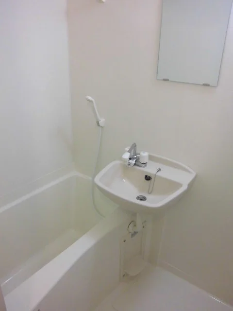 風呂、トイレ別です。