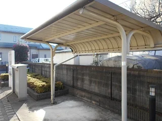 屋根付き駐輪場です。