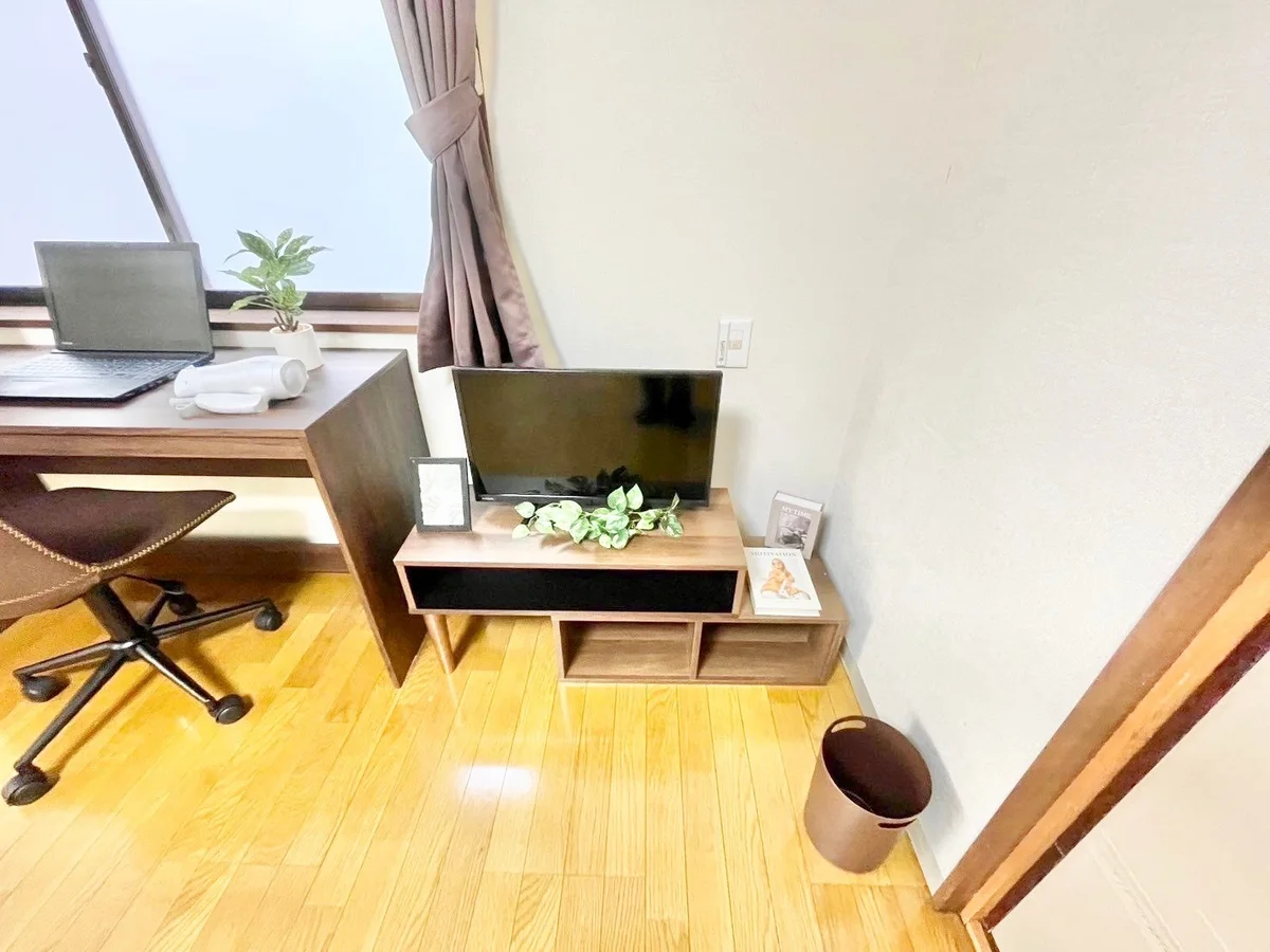 ※撮影用の観葉植物・食器調理器具・雑貨類等はございません。※図面・写真は現況優先。