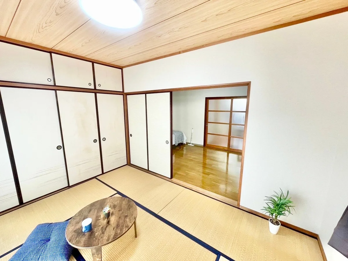 ※撮影用の観葉植物・食器調理器具・雑貨類等はございません。※図面・写真は現況優先。