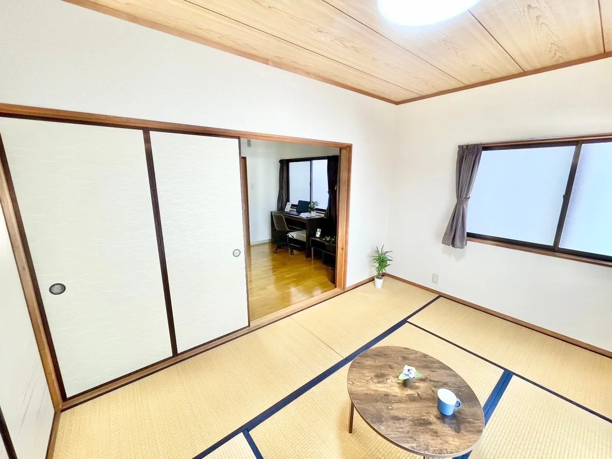 ※撮影用の観葉植物・食器調理器具・雑貨類等はございません。※図面・写真は現況優先。