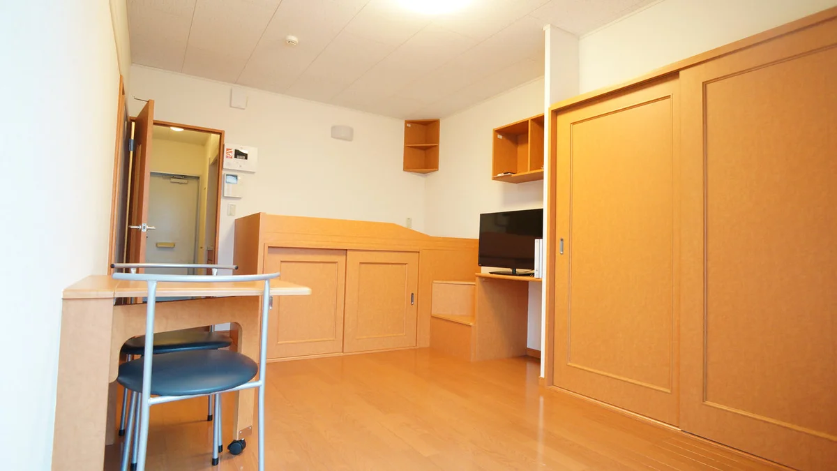 明るいお部屋で憧れの一人暮らし。