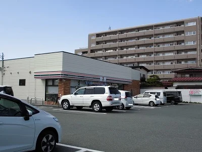 セブンイレブンまで430m