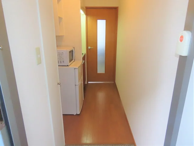 玄関からのアングルです