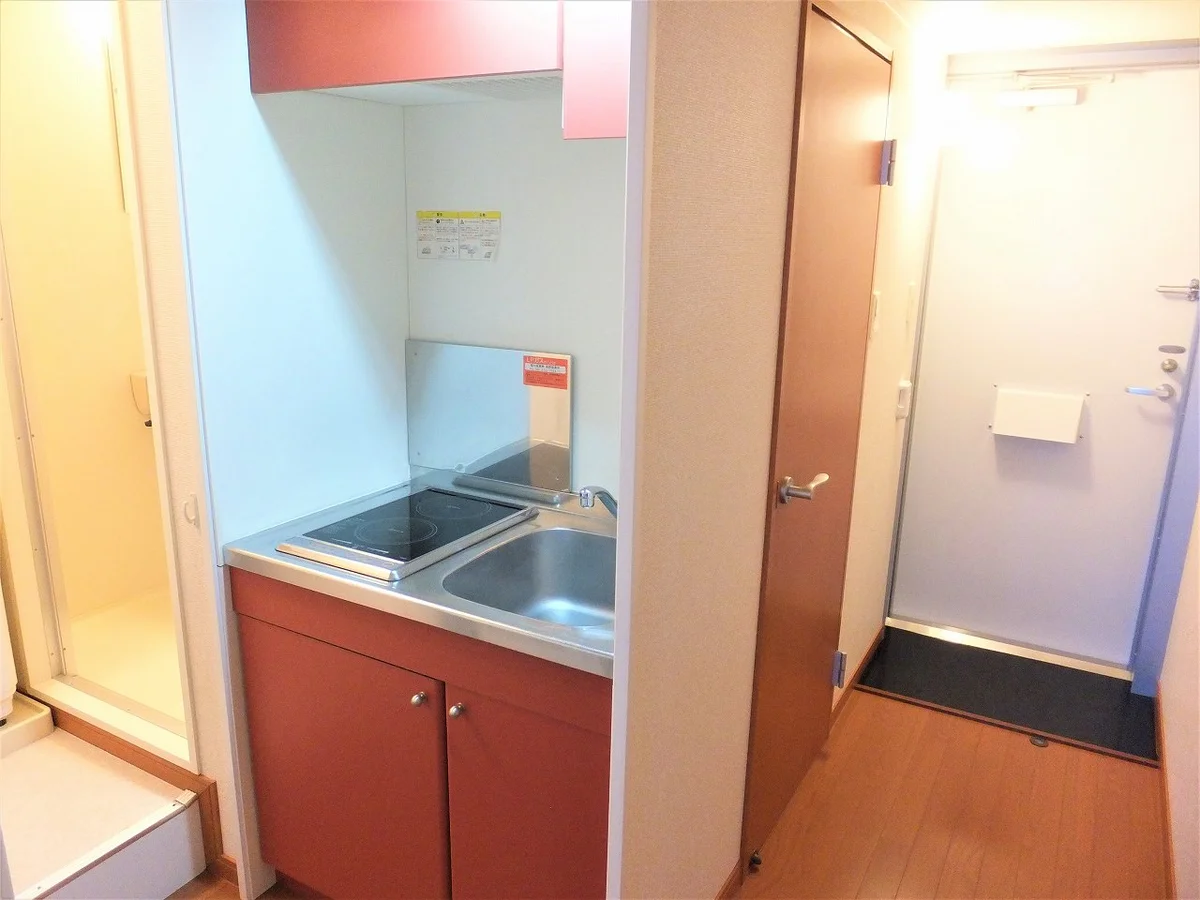 玄関側のアングルです