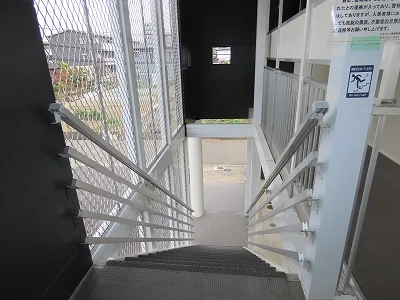 階段上からのアングルです