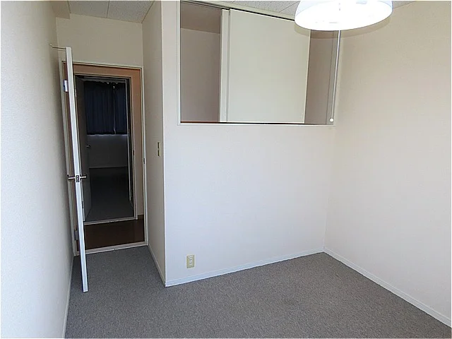 収納が豊富なお部屋です