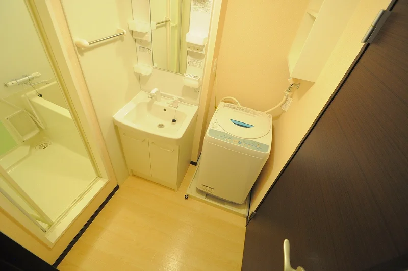 独立洗面台、洗濯機もついてます！