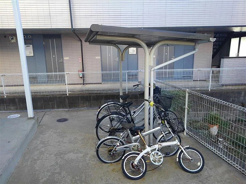 駐輪場完備