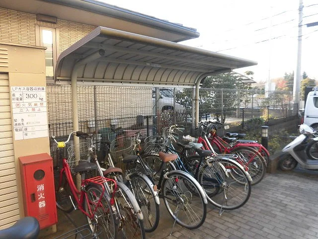 屋根付き駐輪場