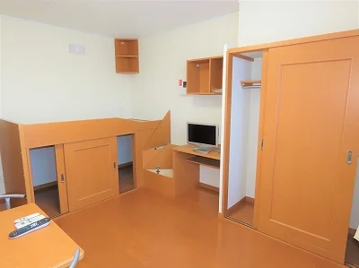 クローゼット、ベッド下収納あり