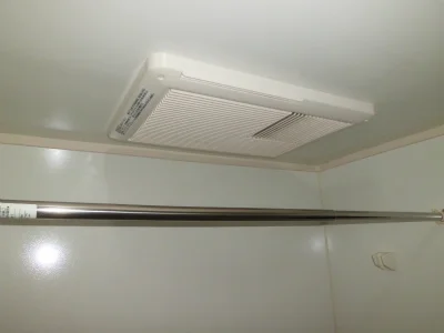 浴室乾燥機。