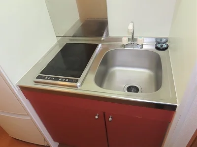 2口の電気コンロまたはIHコンロとなります