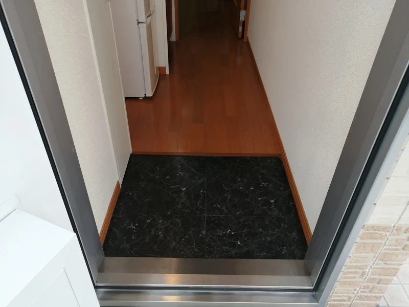 シューズボックスあり。