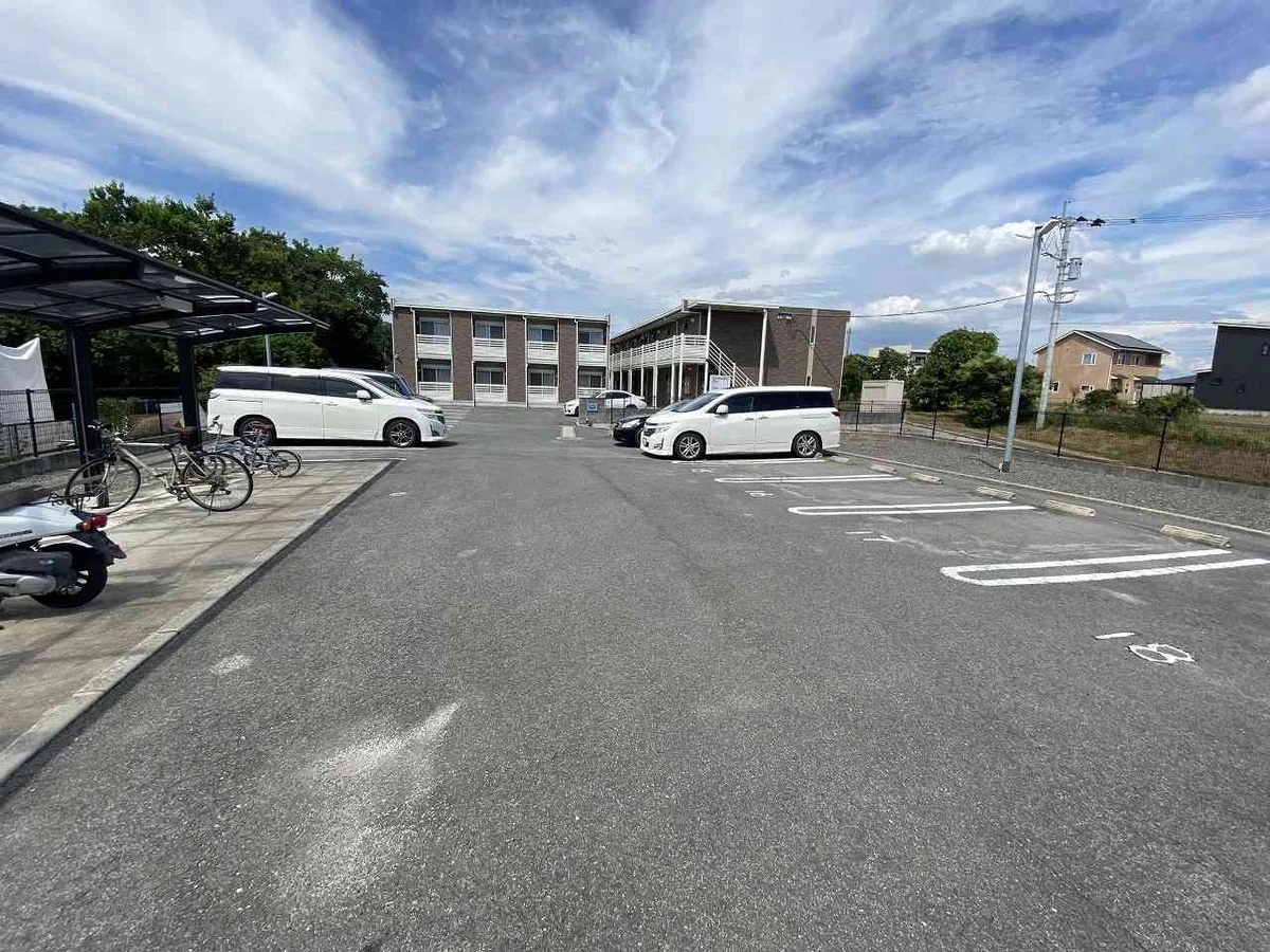 設備・仕様は号室により異なる為、現況を優先致します。