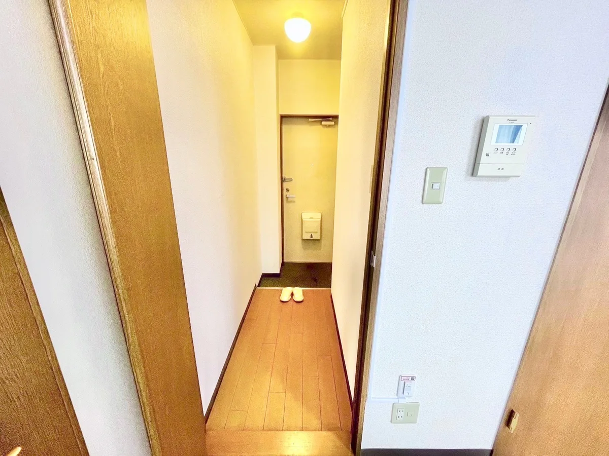 ※撮影用の観葉植物・食器調理器具・雑貨類等はございません。※図面・写真は現況優先。