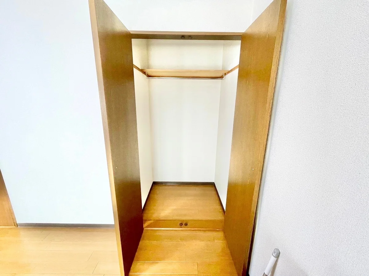 ※撮影用の観葉植物・食器調理器具・雑貨類等はございません。※図面・写真は現況優先。