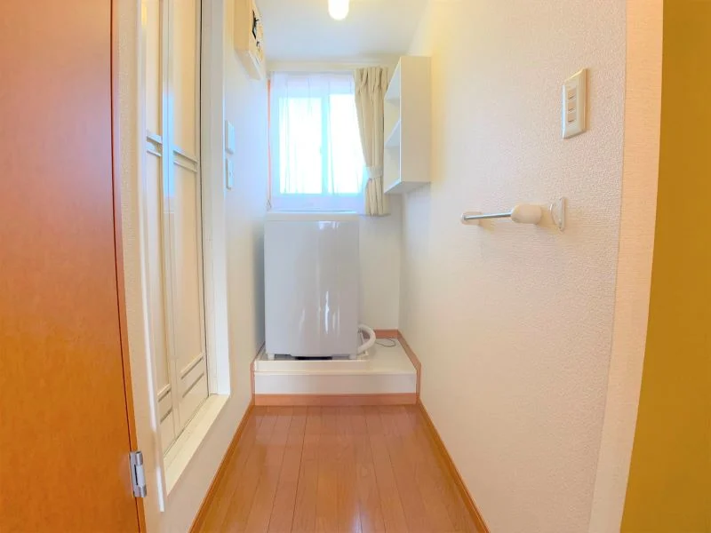 (2F)設備・仕様は号室により異なる為、現況を優先致します。