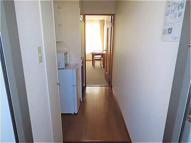 玄関からのアングルです