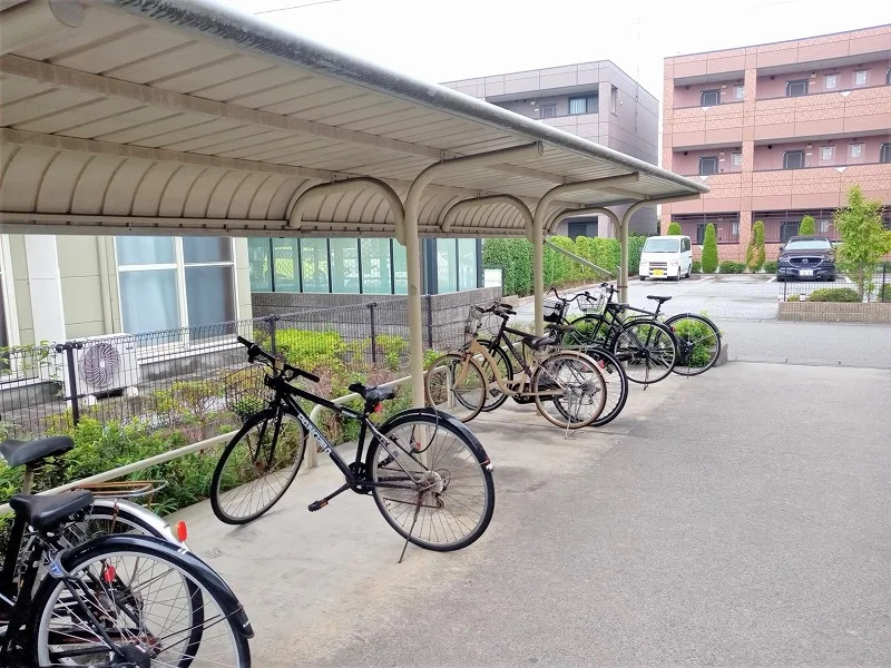 駐輪場完備