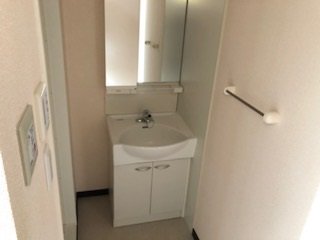 独立洗面台