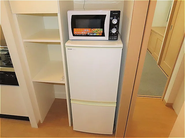 電子レンジ、冷蔵庫完備