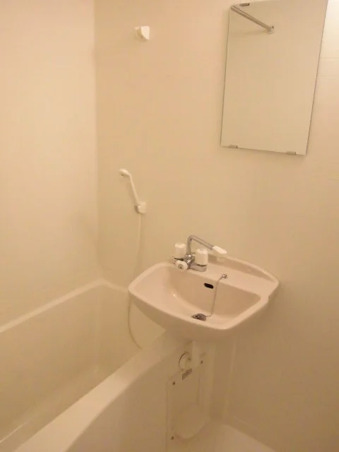 バス、トイレ別です。