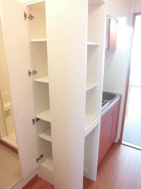 収納棚つきです。