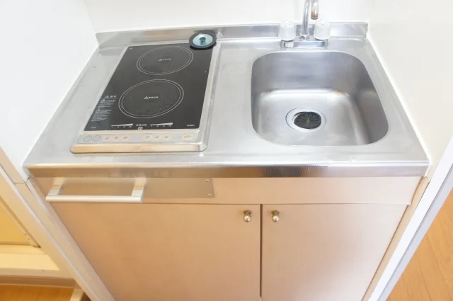 使い勝手の良い２口電気コンロ付でお料理が楽しめます♪